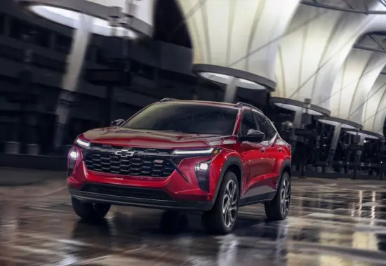SUVs contra sedanes: ¿quién sobrevive y quién gana?