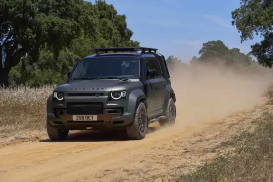 Land Rover Defender Octa