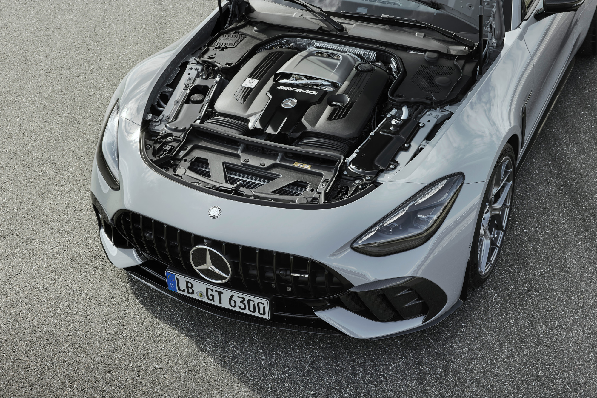 Der neue MercedesAMG GT 63 PRO 4MATIC+ Noch agiler für die RennstreckeThe new MercedesAMG GT 63 PRO 4MATIC+ even more agile for the racetrack | Memo Lira