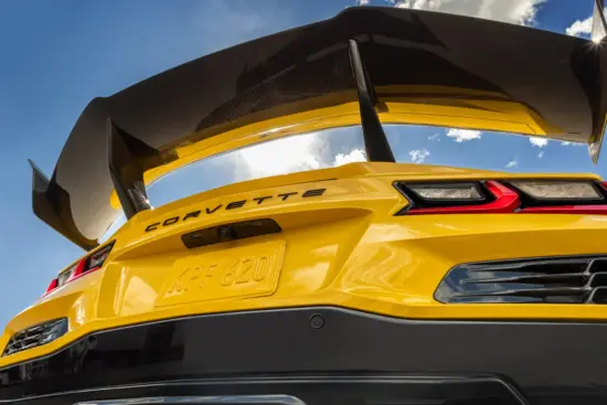 Chevrolet Corvette ZR1 2025: el regreso del rey de las pistas