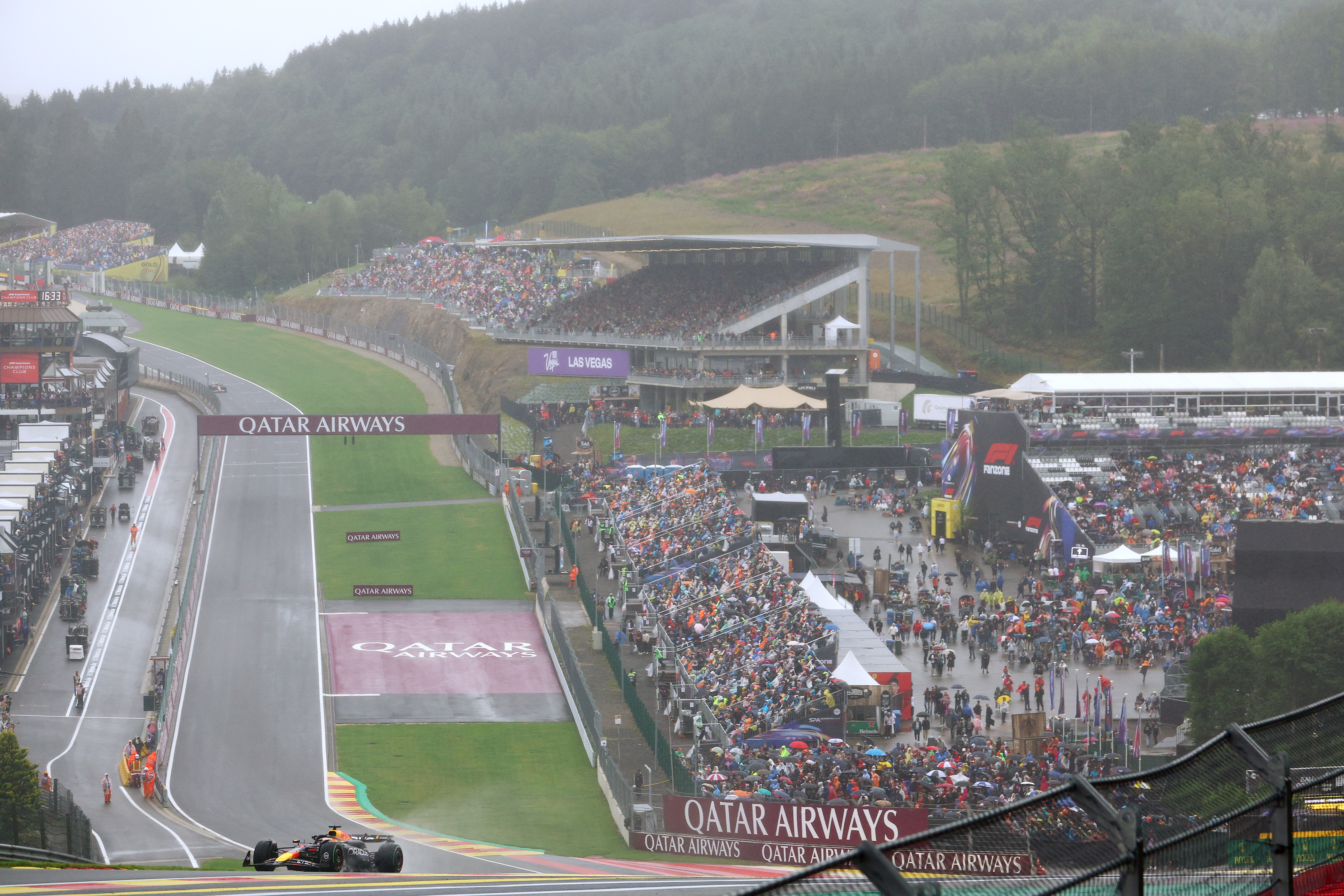 Verstappen domina la clasificación en Spa Francorchamps