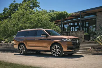 Lincoln Navigator llega más audaz y con un interior totalmente renovado