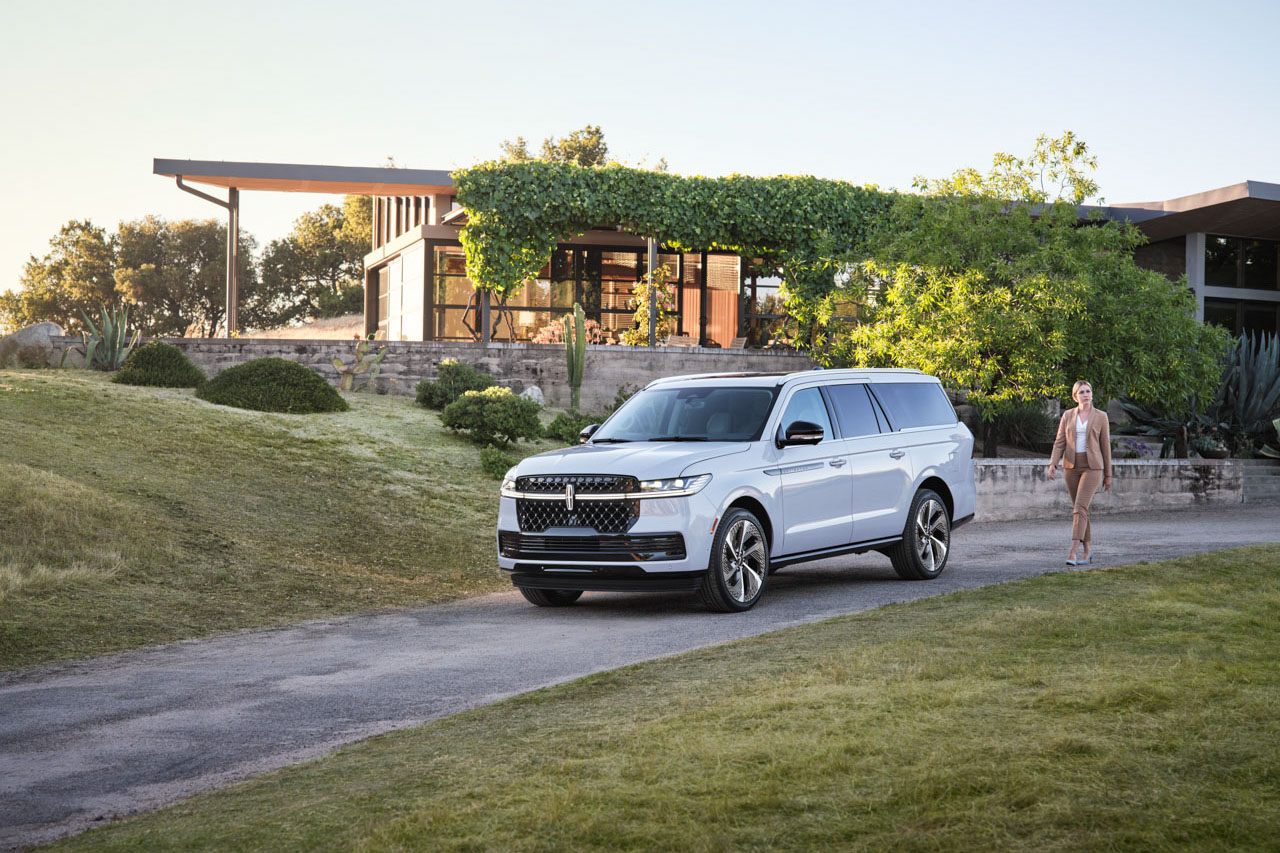 2025 Lincoln Navigator L Black Label Crystal White | Memo Lira Lincoln Navigator llega más audaz y con un interior totalmente renovado