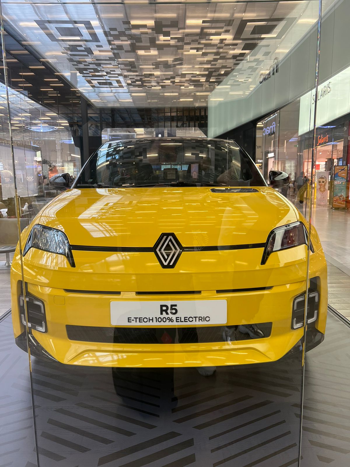 Renault R5 | Memo Lira