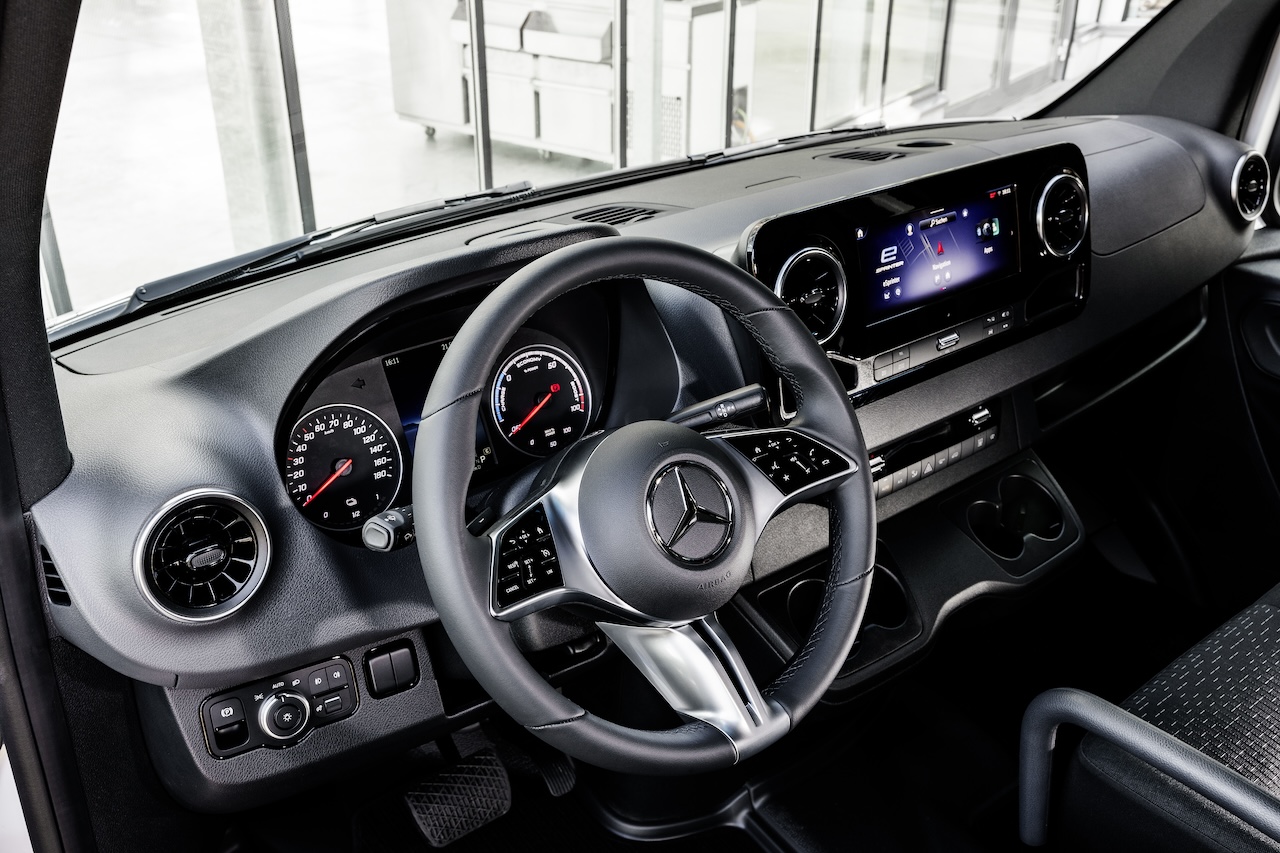 Der neue MercedesBenz eSprinterThe new MercedesBenz eSprinter | Memo Lira Por qué llegan más vanes eléctricas a México