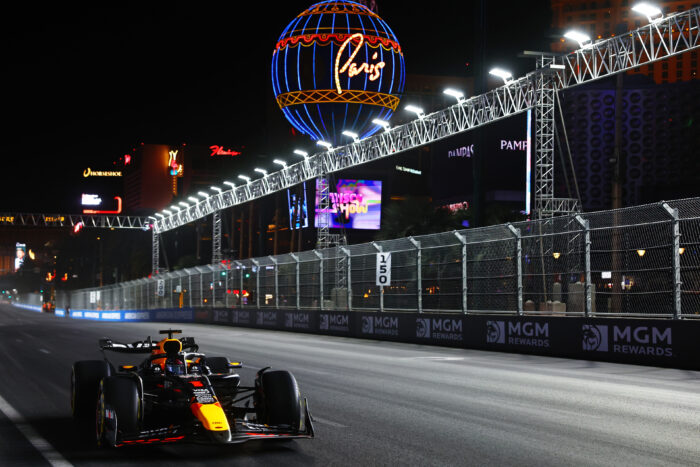 George Russell vence a Sainz y consigue la pole position en Las Vegas