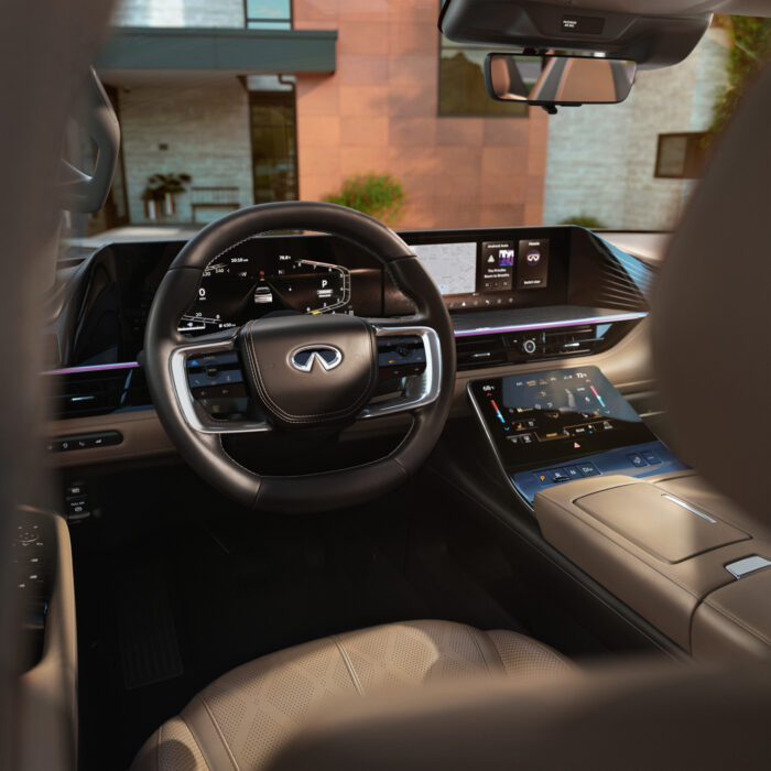 Interior Infiniti QX80