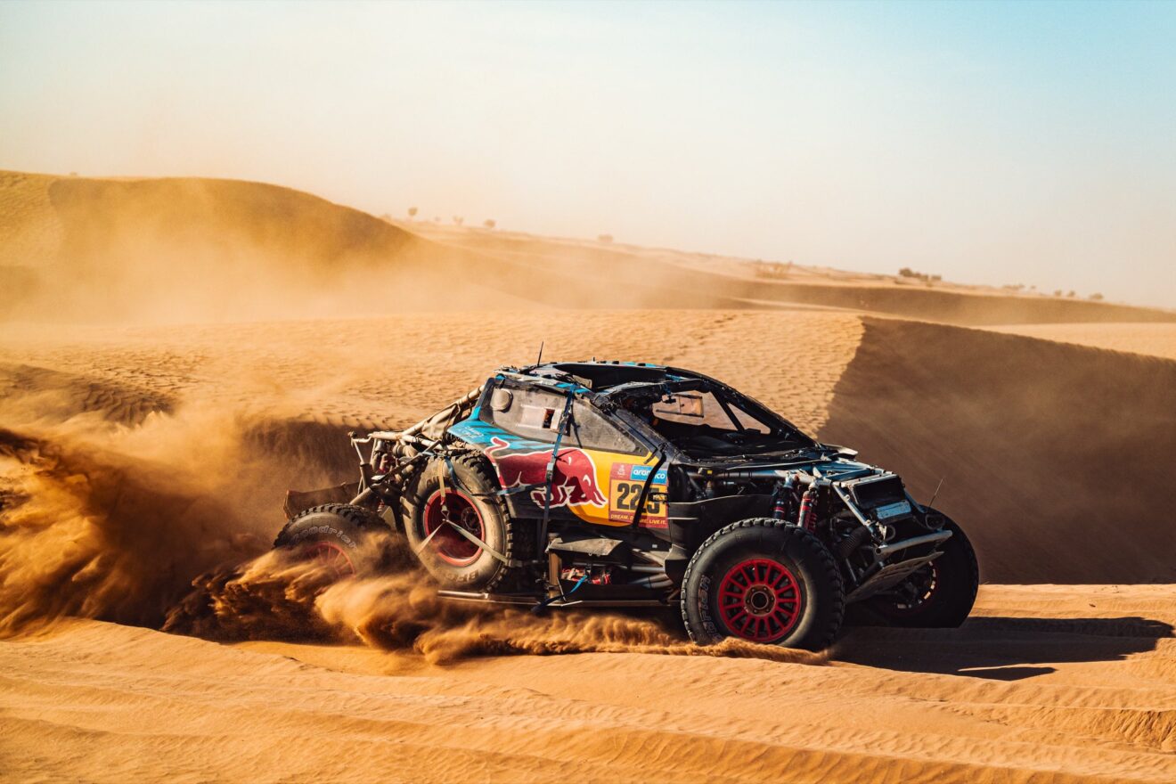 Rally Dakar 2025 Carlos Sainz es obligado a retirarse