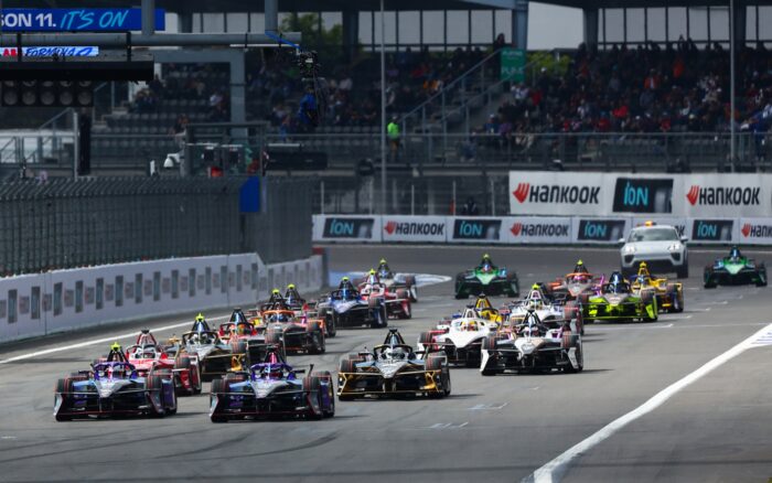 Oliver Rowland vence a Porsche y se lleva la victoria para Nissan en el E Prix de la Ciudad de México