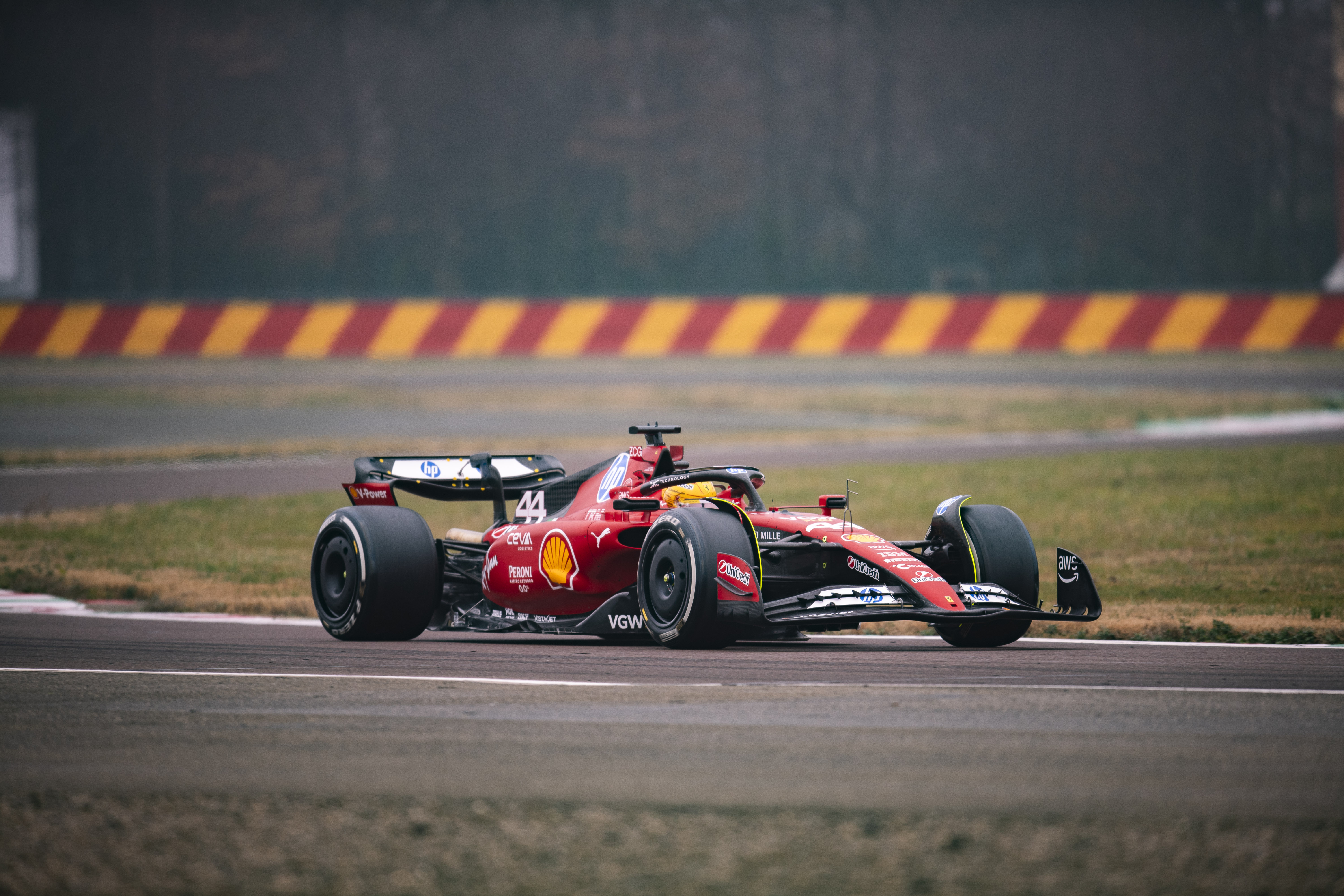 Lewis Hamilton debuta con Ferrari en Fiorano | Memo Lira Lewis Hamilton debuta con Ferrari en Fiorano