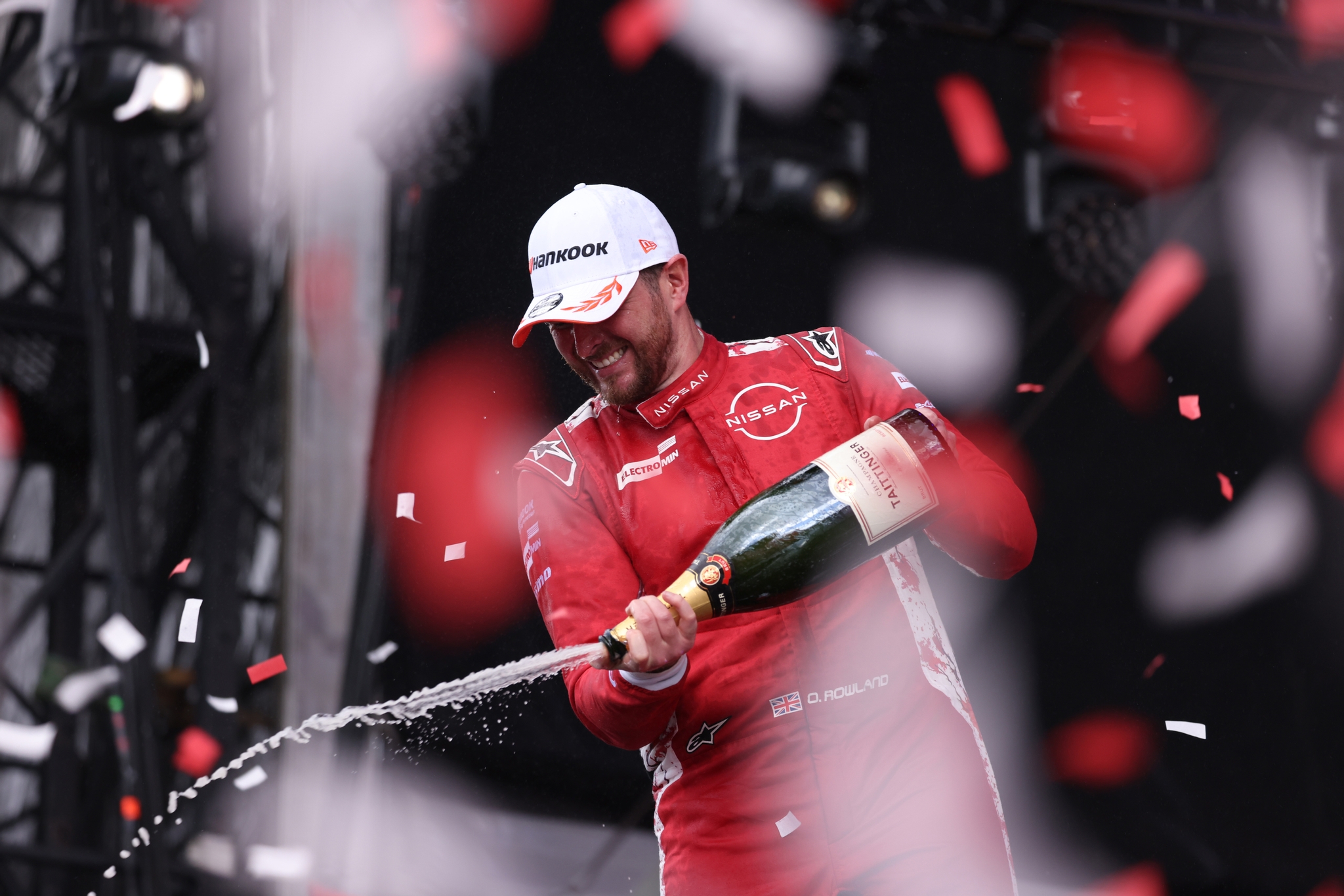 Oliver Rowland vence a Porsche y se lleva la victoria para Nissan en el E Prix de la Ciudad de México 