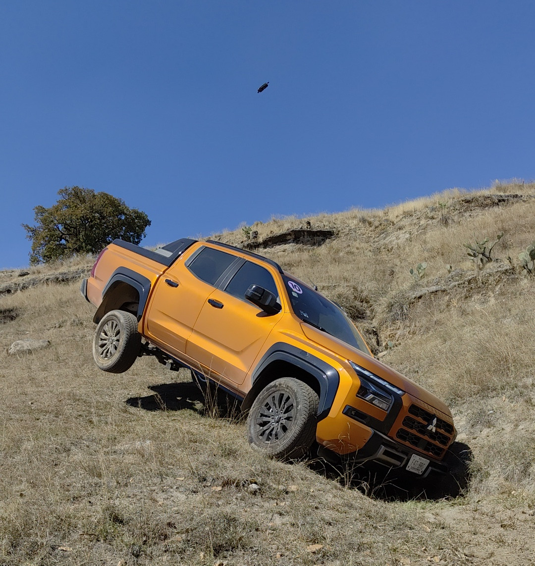 Mitsubishi L200 GSR 4 | Memo Lira