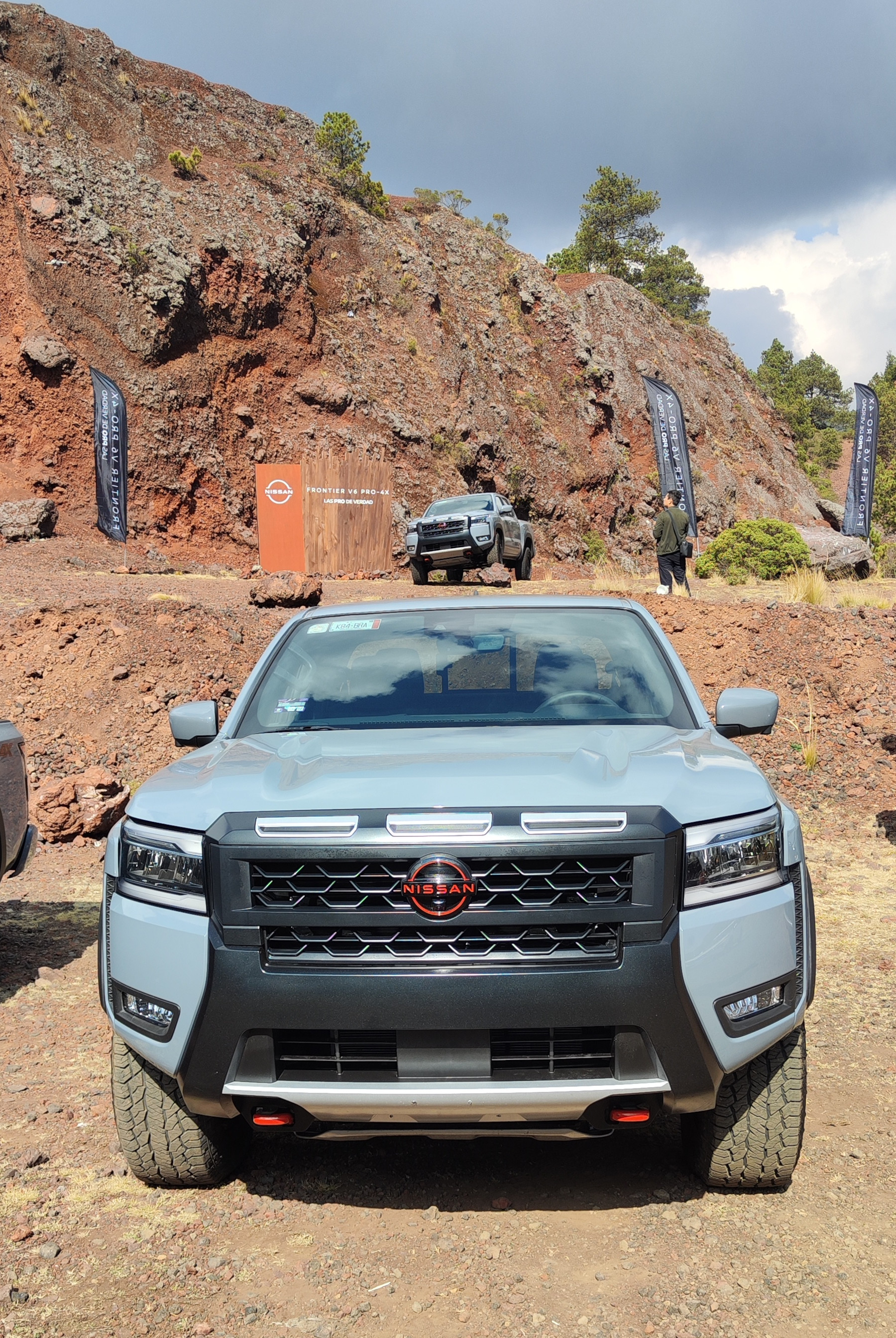 Nissan Frontier V6 PRO 4X 4 | Memo Lira