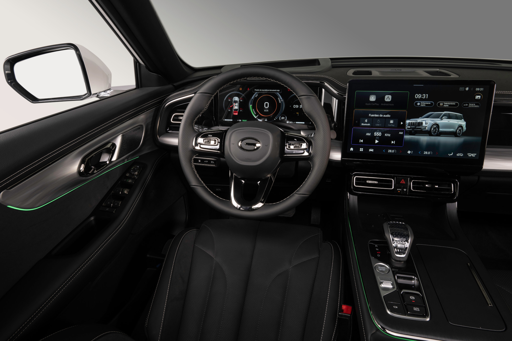 Interior GAC GS8 HEV