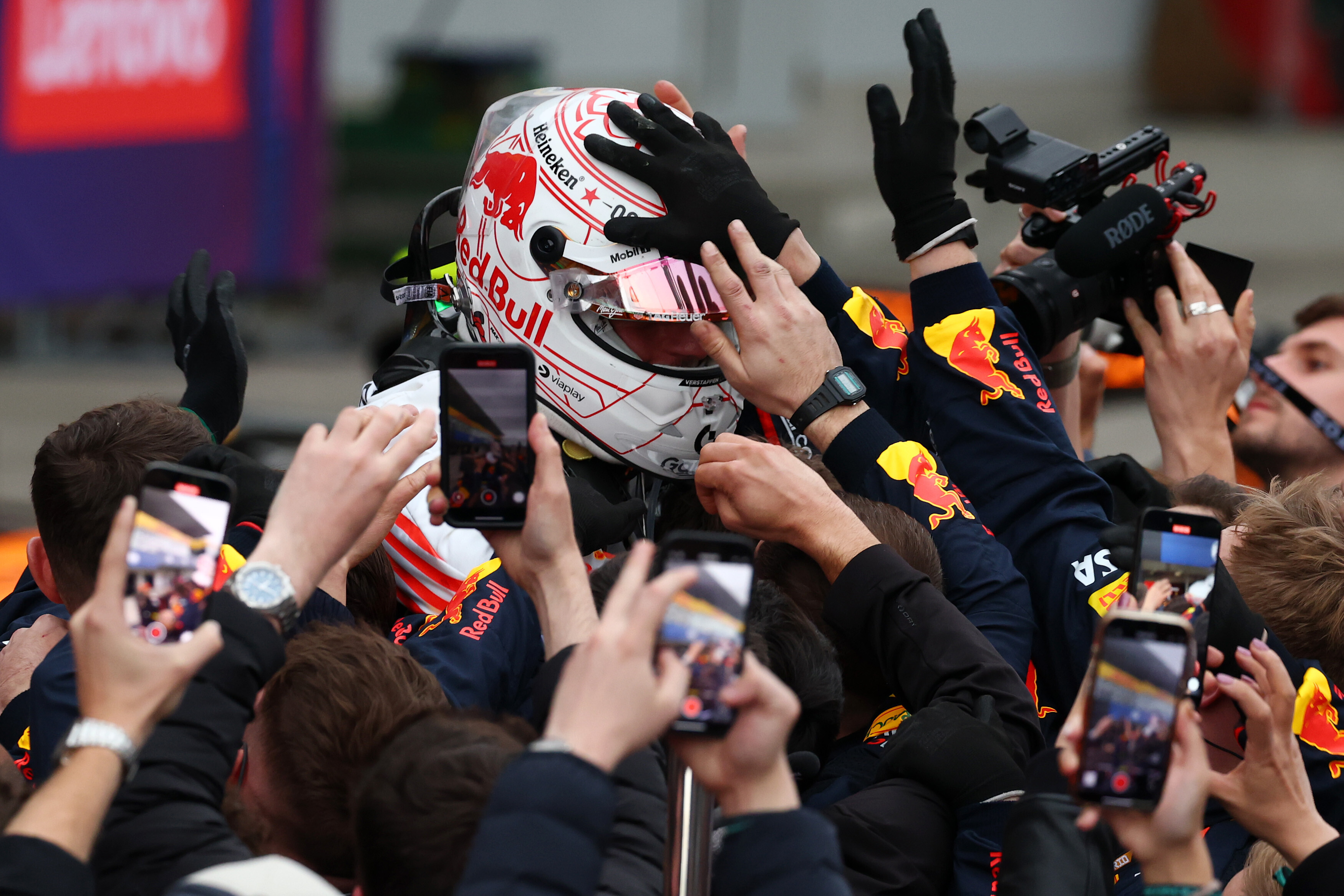 Max Verstappen gana el Gran Premio de Japón 2025