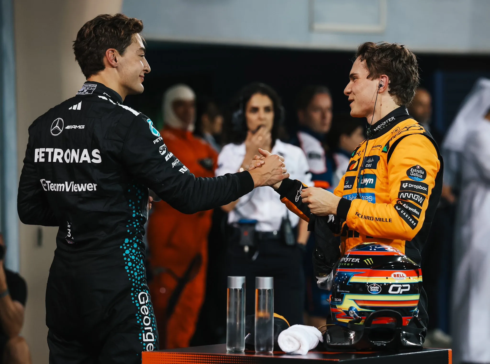 Oscar Piastri se queda con la pole position en Bahréin