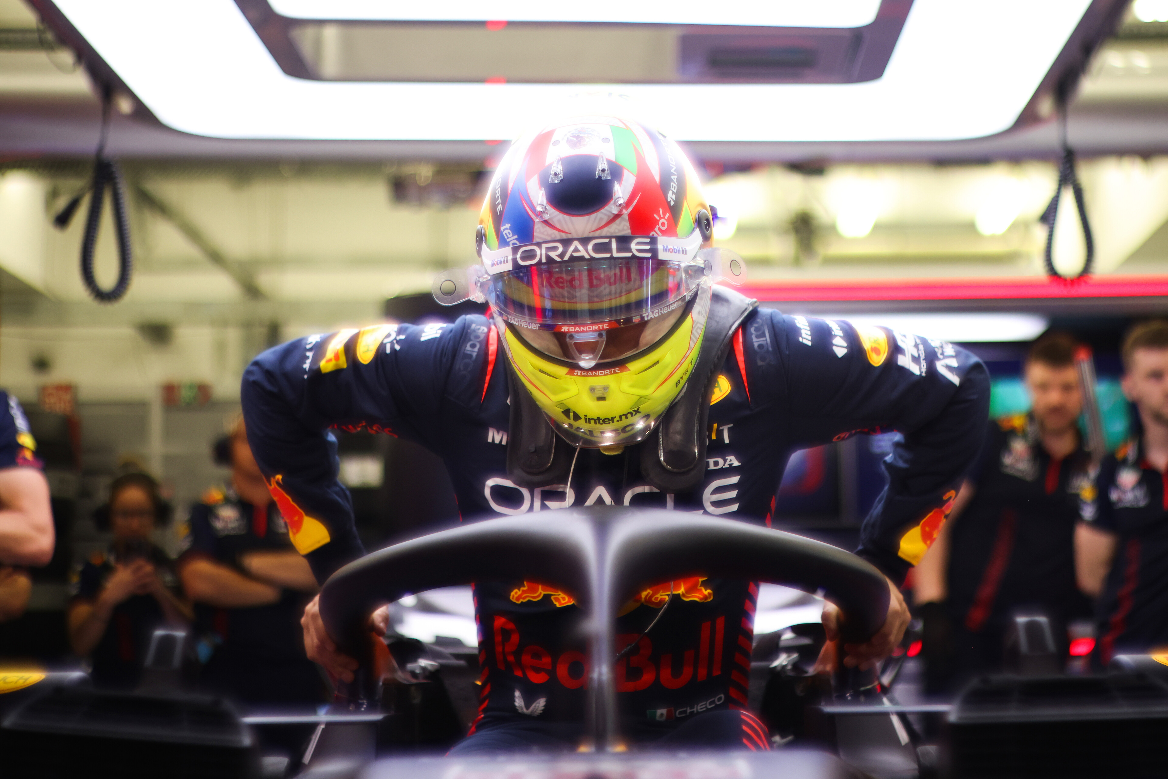 Sergio Pérez insinúa un posible regreso a la Fórmula 1 | Memo Lira Sergio Pérez insinúa un posible regreso a la Fórmula 1