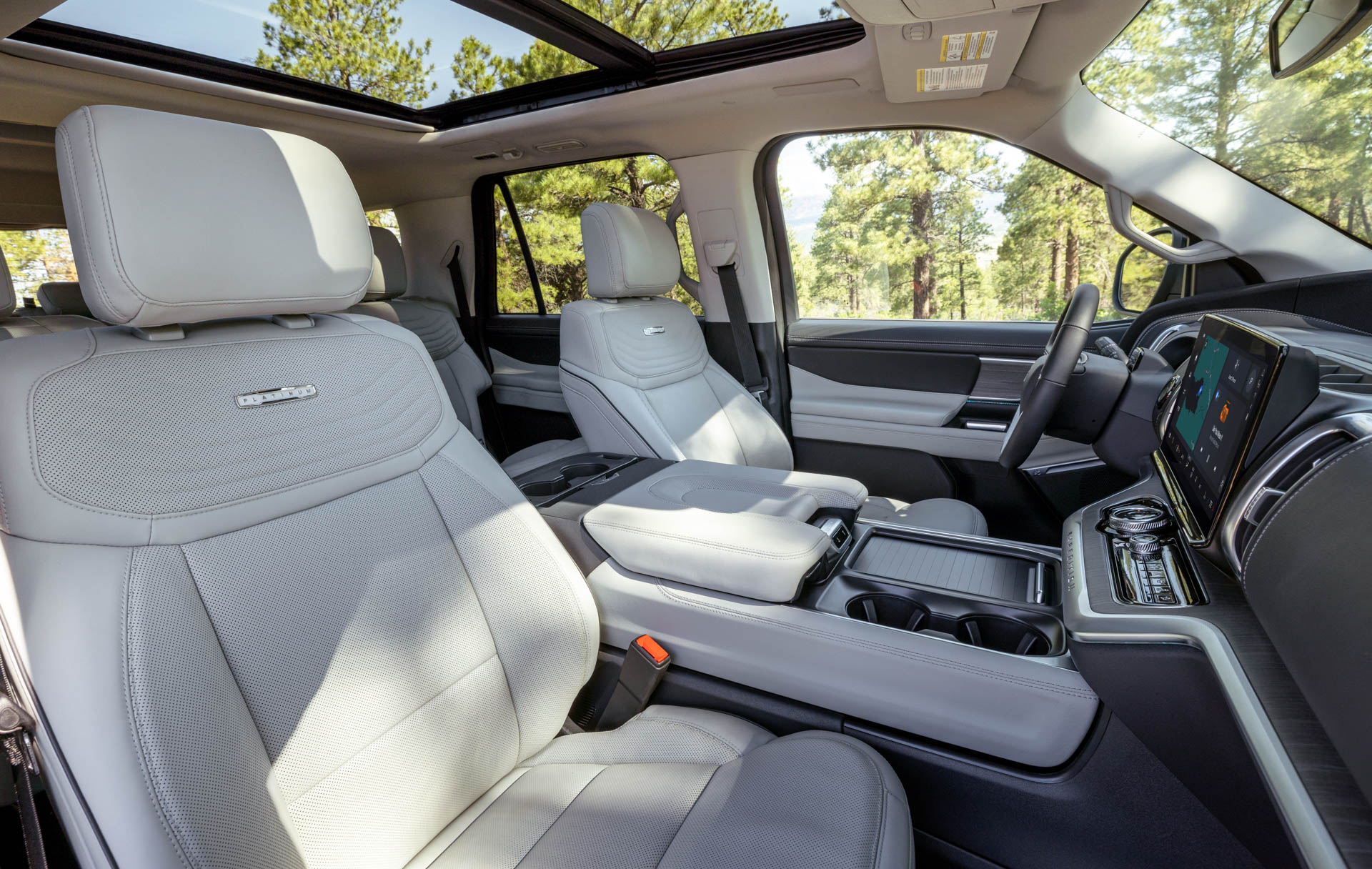 3 Ford Expedition | Memo Lira