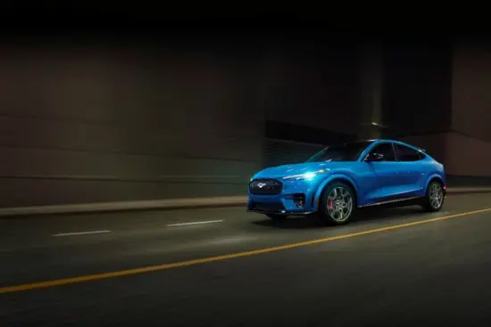 El nuevo Ford Mustang Mach-E 2025: la revolución eléctrica con alma salvaje y el respaldo de VEMO