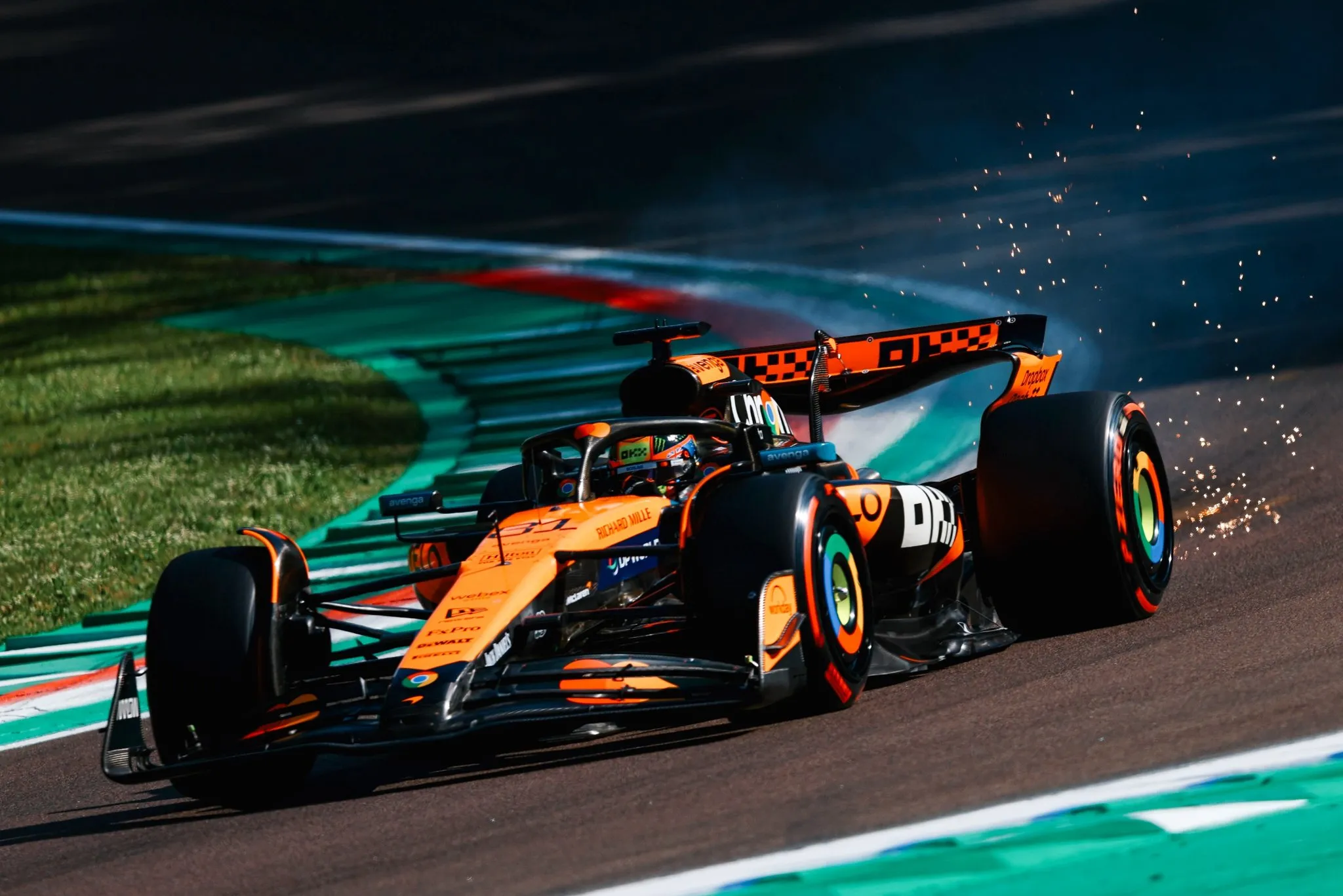 Oscar Piastri gana la pole para el GP de Emilia-Romagna