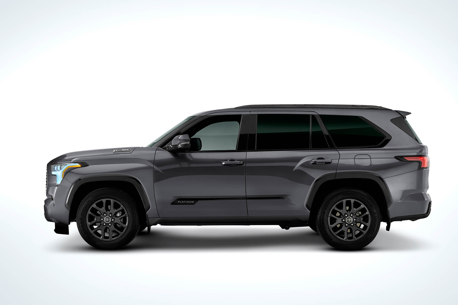 Sequoia HEV Platinum 4WE360ExteriorGRIS 05 | Memo Lira Toyota Sequoia 2025 poder lujo y tecnología en movimiento