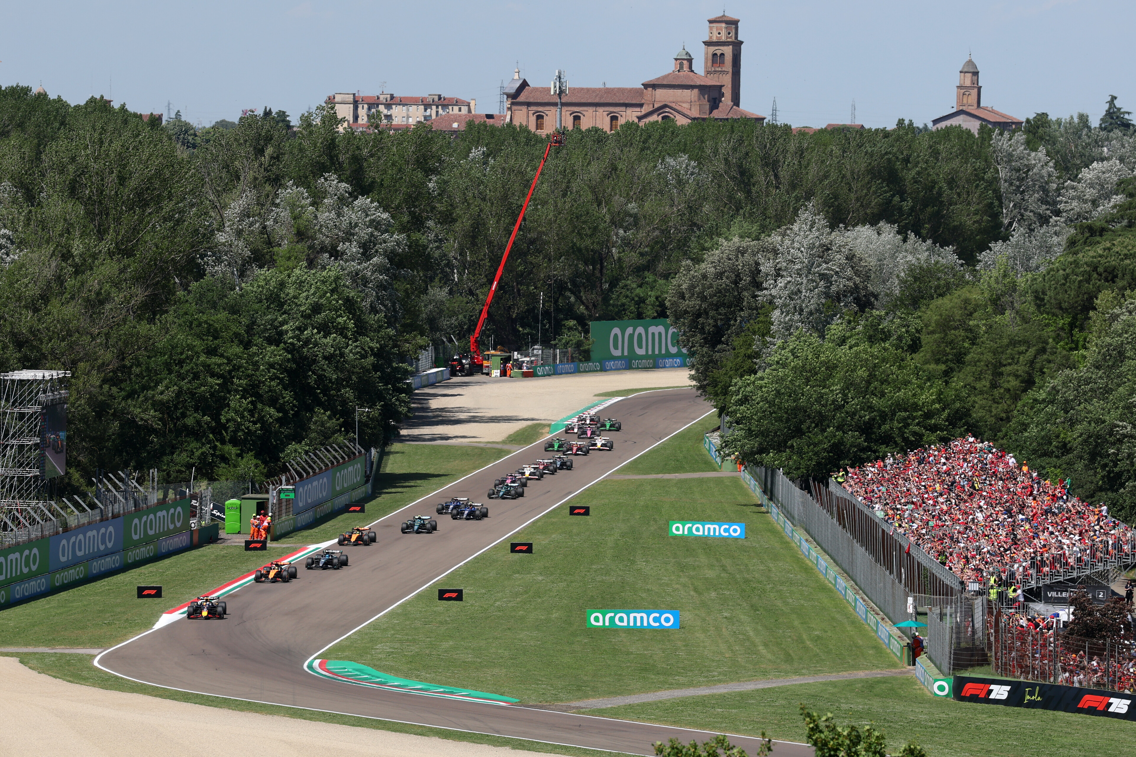 Max Verstappen gana el GP de Emilia Romagna 2025