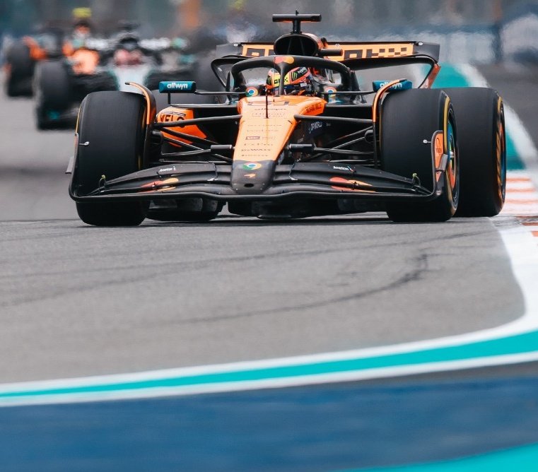 Los McLaren dominan el GP de Miami 2025 Oscar Piastri consigue la victoria | Memo Lira Los McLaren dominan el GP de Miami 2025 Oscar Piastro consigue la victoria
