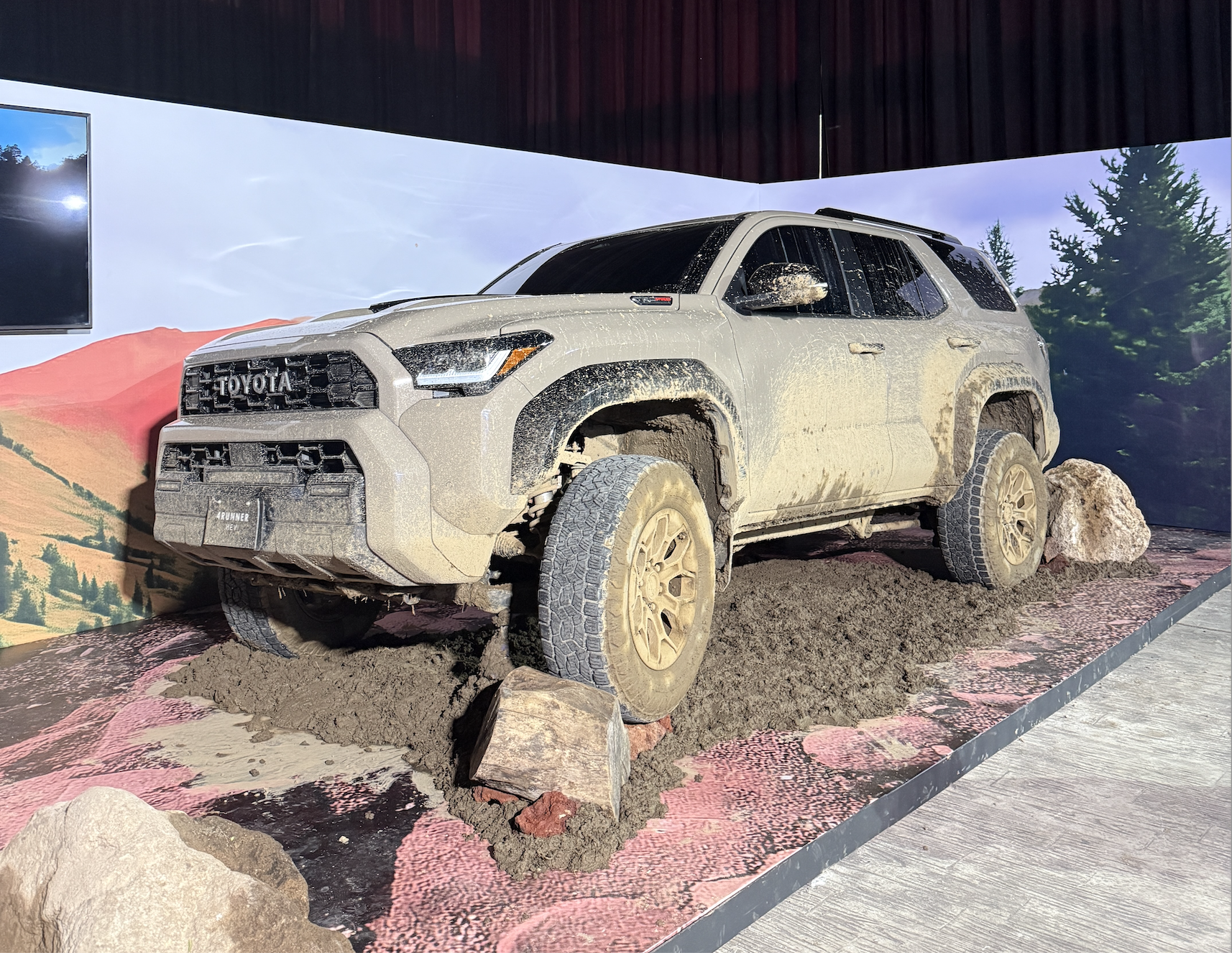 4Runner HEV regresa a México la aventura comienza de nuevo ahora con alma híbrida