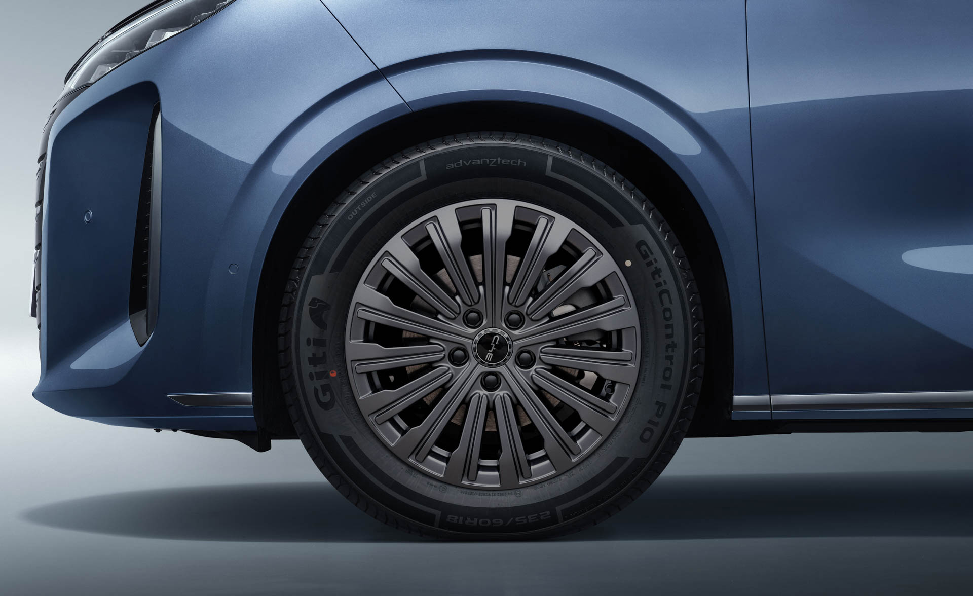 BYD M95 | Memo Lira Lujo inteligente y autonomía sin límites descubre la nueva BYD M9