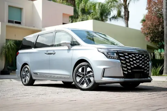 JAC Traveller