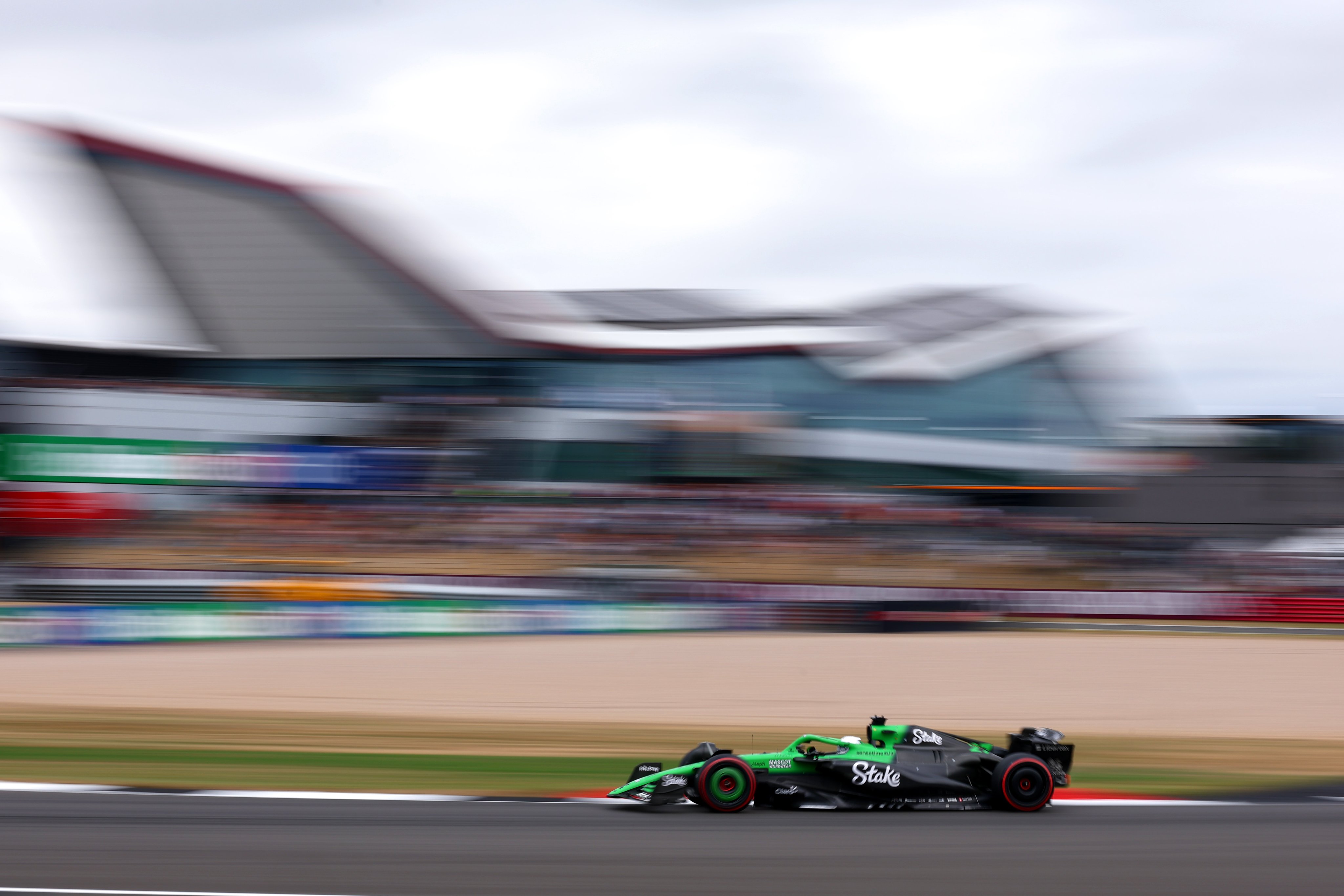 Lando Norris conquista un accidentado Gran Premio de Gran Bretaña 2025 Hülkenberg logra su primer podio en F1 | Memo Lira Lando Norris conquista un accidentado Gran Premio de Gran Bretaña 2025 Hülkenberg logra su primer podio en F1