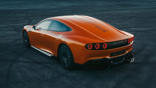 CONCEPT AMG GT XX definiert Performance neu Technologieträger pulverisiert Weltrekorde in Serie und fährt in acht Tagen um die Welt CONCEPT AMG GT XX redefines performance Technology pioneer shatters record after record and drives around th | Memo Lira