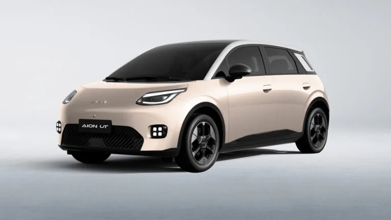 AION UT citycar eléctrico