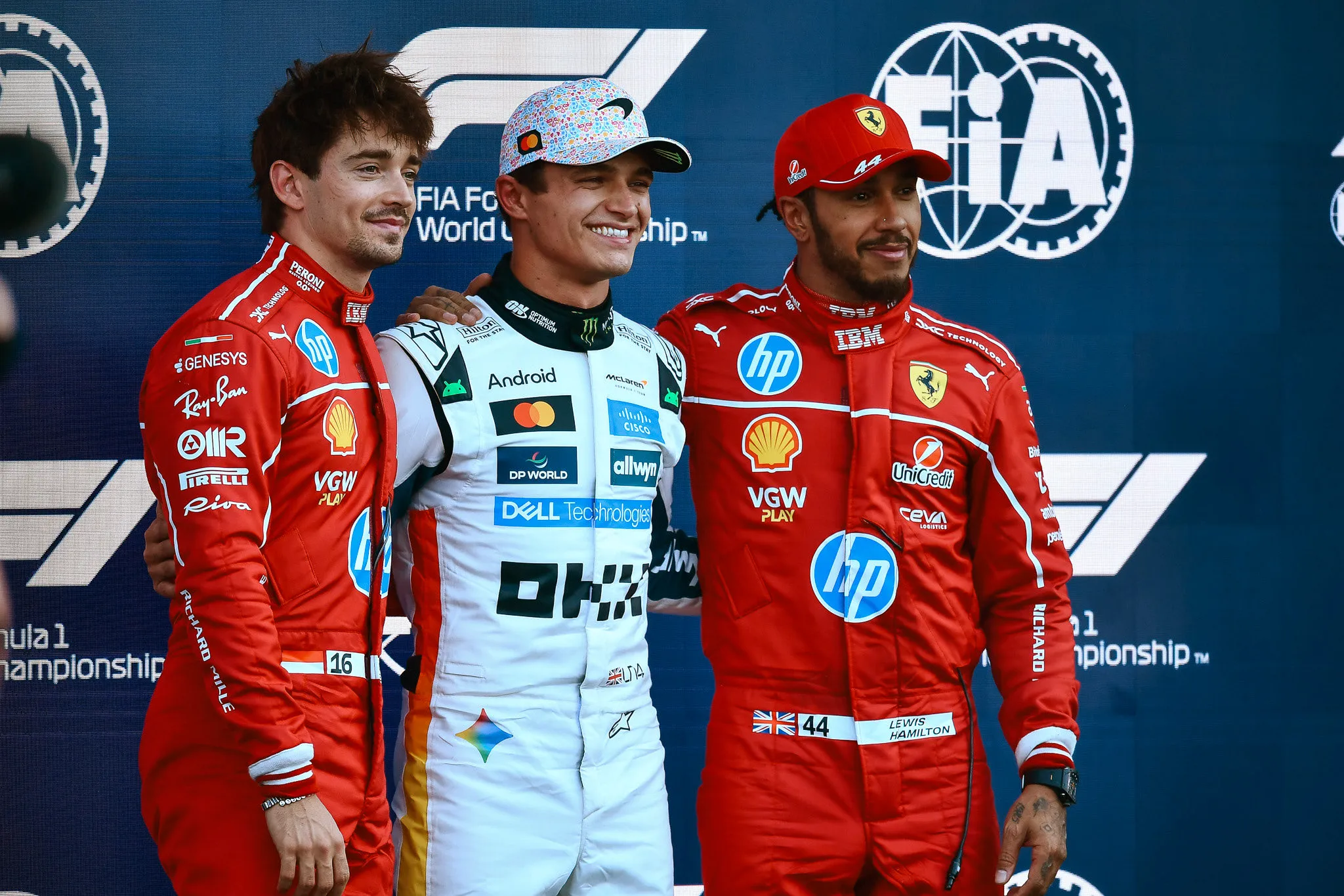 Norris vuela en el Autódromo: pole implacable en México mientras Verstappen y Piastri sufren