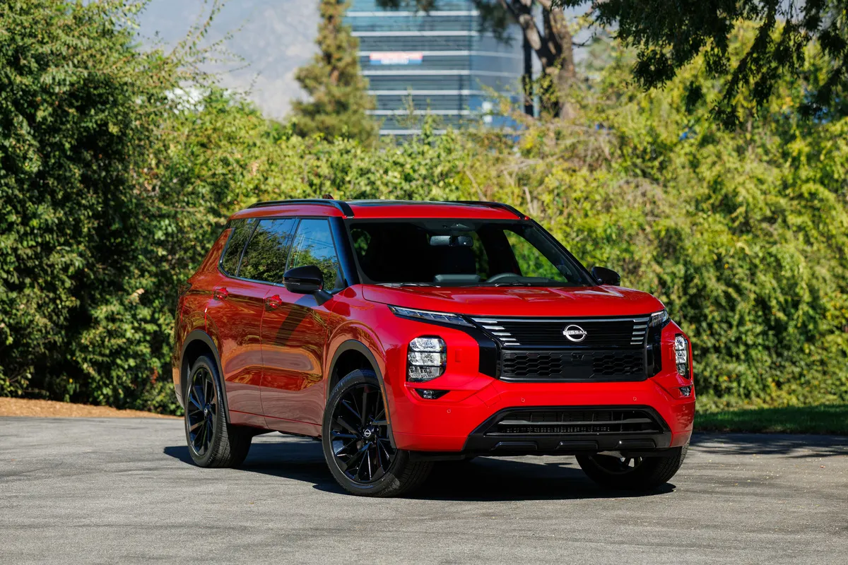 Nissan Rogue Plug-in Hybrid 2026