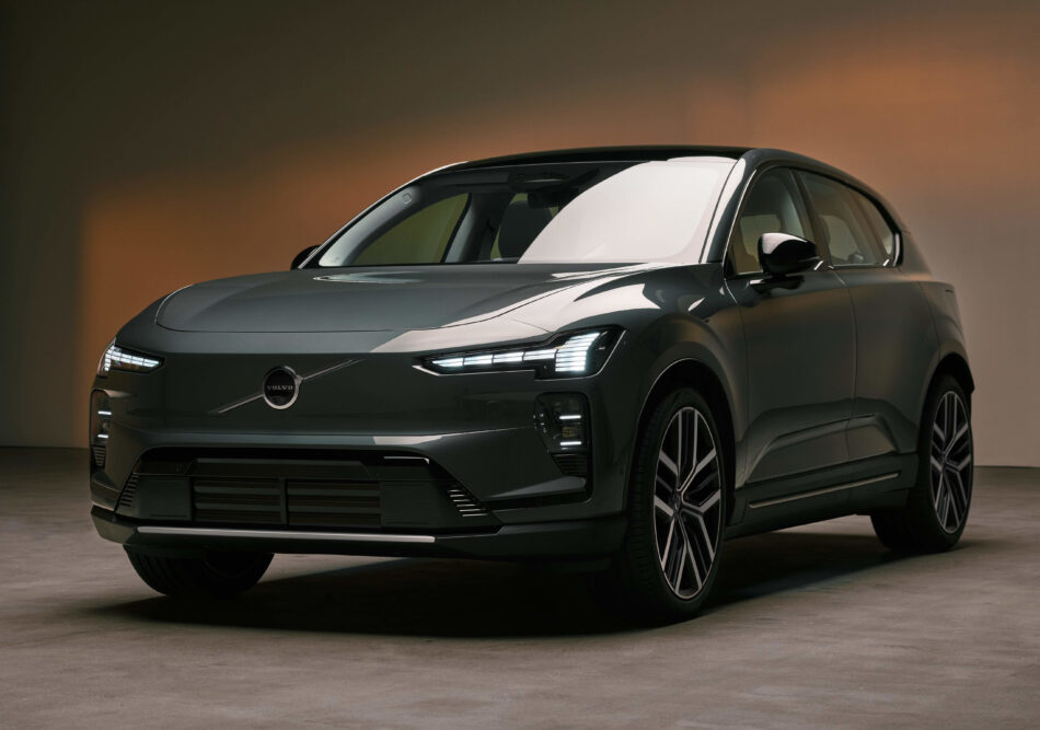 Autonomía de 810 kilómetros en Volvo EX60 | Memo Lira Autonomía de 810 kilómetros en Volvo EX60