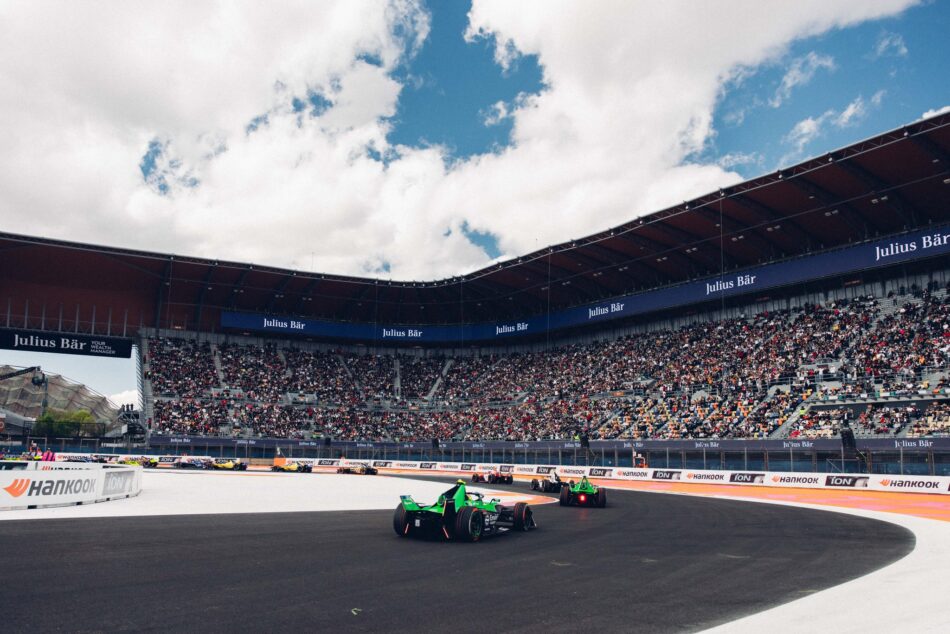 Buemi hace historia en México iguala el récord de poles en la carrera 150 de la Fórmula E | Memo Lira Buemi hace historia en México iguala el récord de poles en la carrera 150 de la Fórmula E