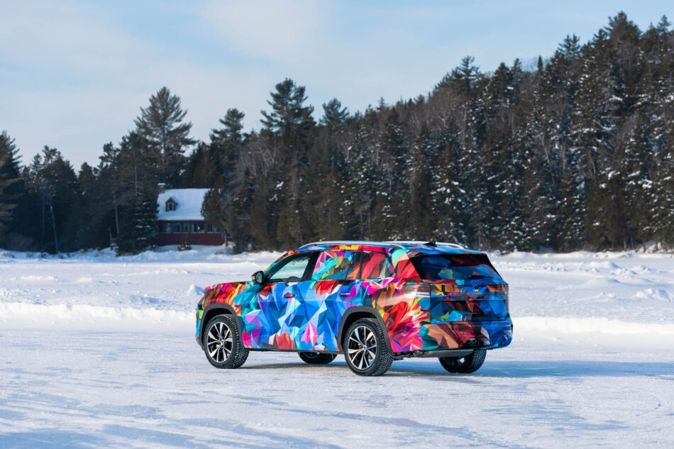 Parte trasera de la nueva Teramont con nombre central iluminado