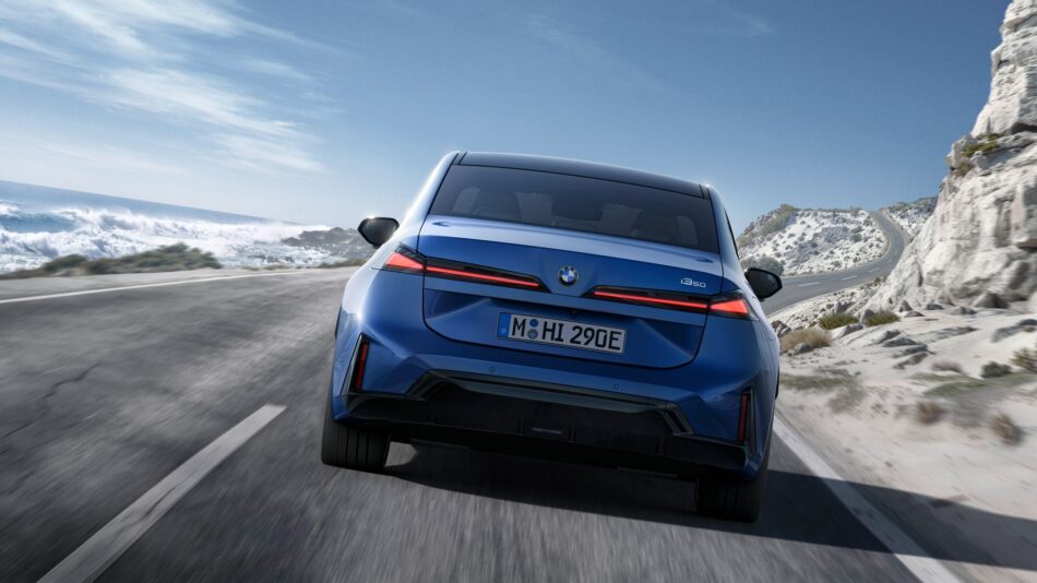 Imagen trasera del nuevo BMW i3 Memo Lira Imagen trasera del nuevo BMW i3