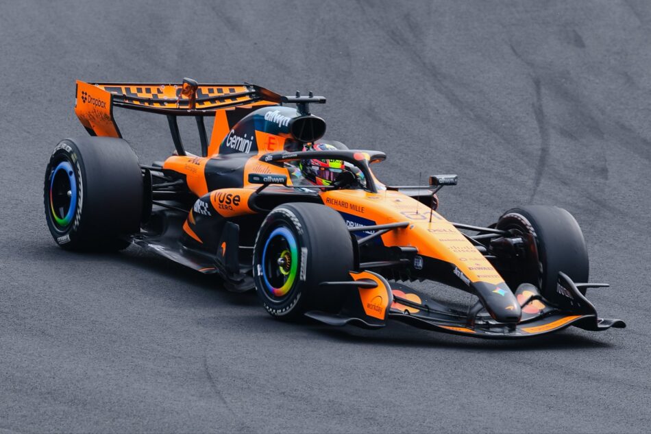 Antonelli arrasa en Japón y se adueña del liderato del Mundial de F1 Memo Lira Antonelli arrasa en Japón y se adueña del liderato del Mundial de F1