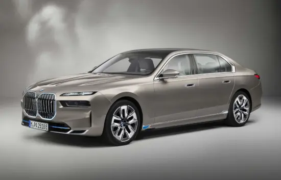 BMW i7 alianza con Rimac