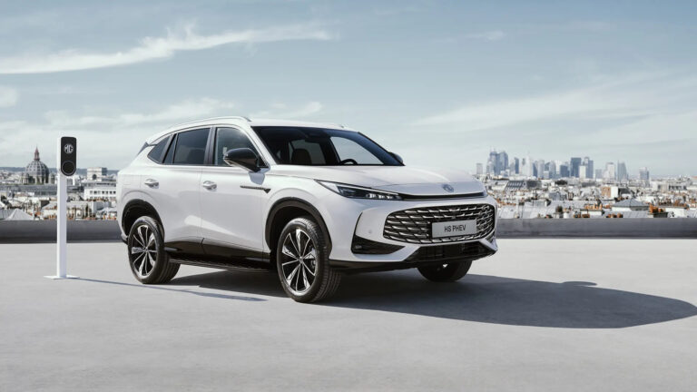 MG HS PHEV