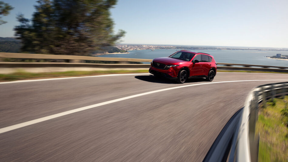 Dinamismo en el SUV Mazda CX5 Memo Lira Dinamismo en el SUV Mazda CX 5