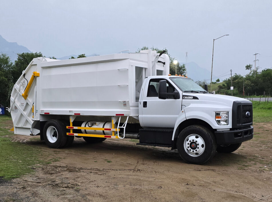 Ford F650 equipado Memo Lira Ford F 650 equipado