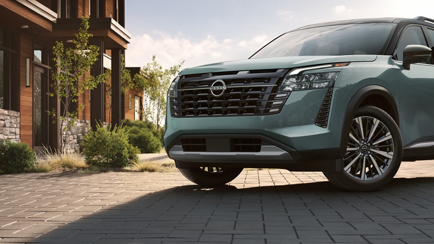 Nissan Pathfinder 2026 destacando su diseño robusto y capacidades familiares