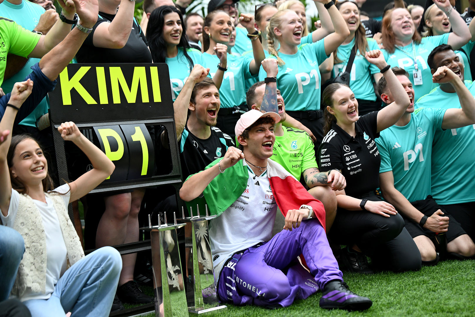 Antonelli domina Miami mientras las sanciones sacuden la F1