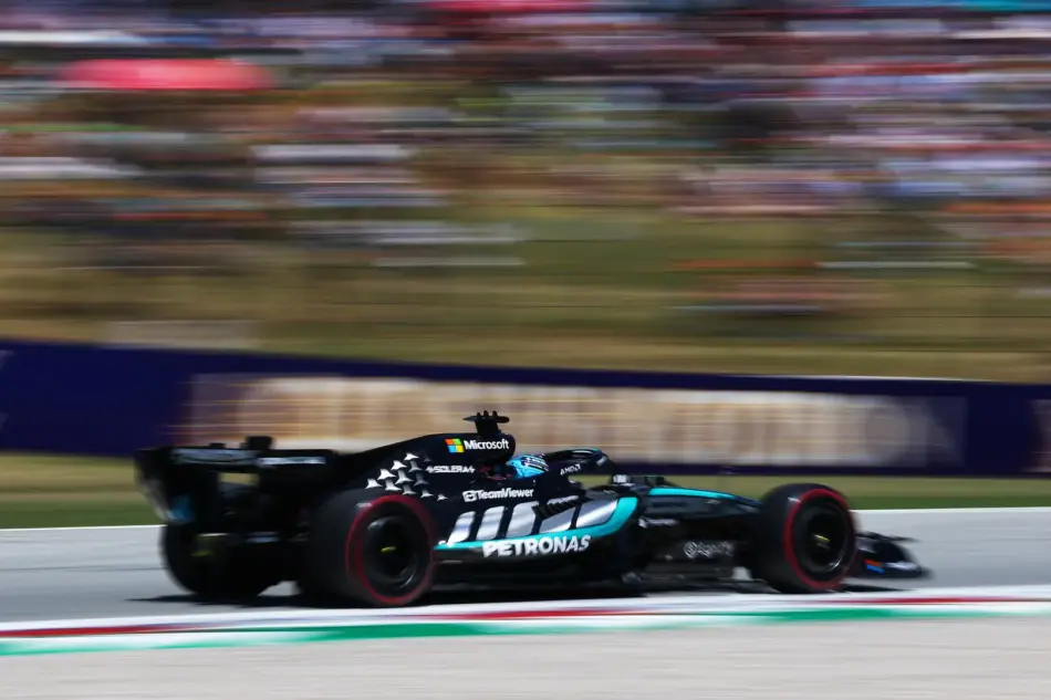 Russell conquista una espectacular pole en Barcelona Memo Lira Russell conquista una espectacular pole en Barcelona