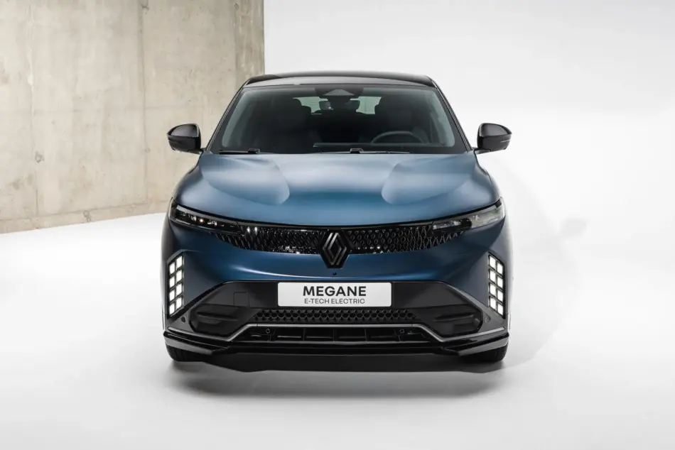 Imagen frontal de Renault Megane ETech Memo Lira Imagen frontal de Renault Megane E Tech