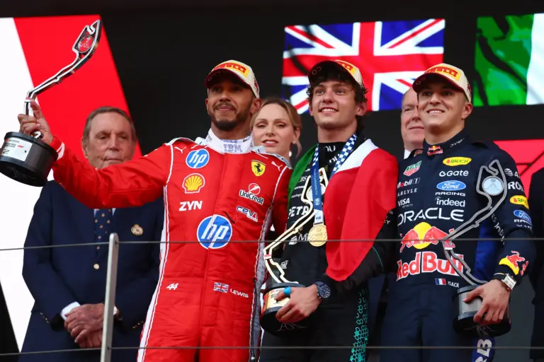 Antonelli conquista Mónaco y amplía su liderato en un Gran Premio lleno de caos