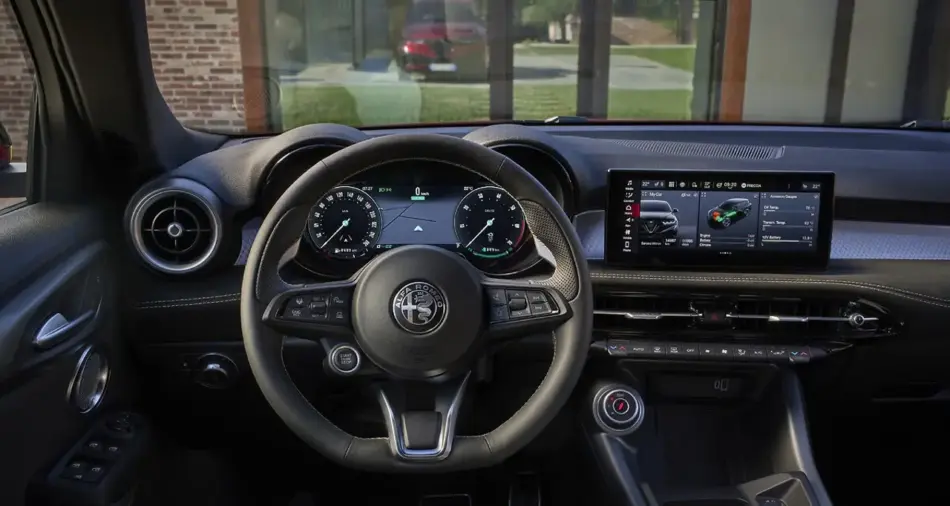 Interior de Alfa Romeo Tonale PHEV